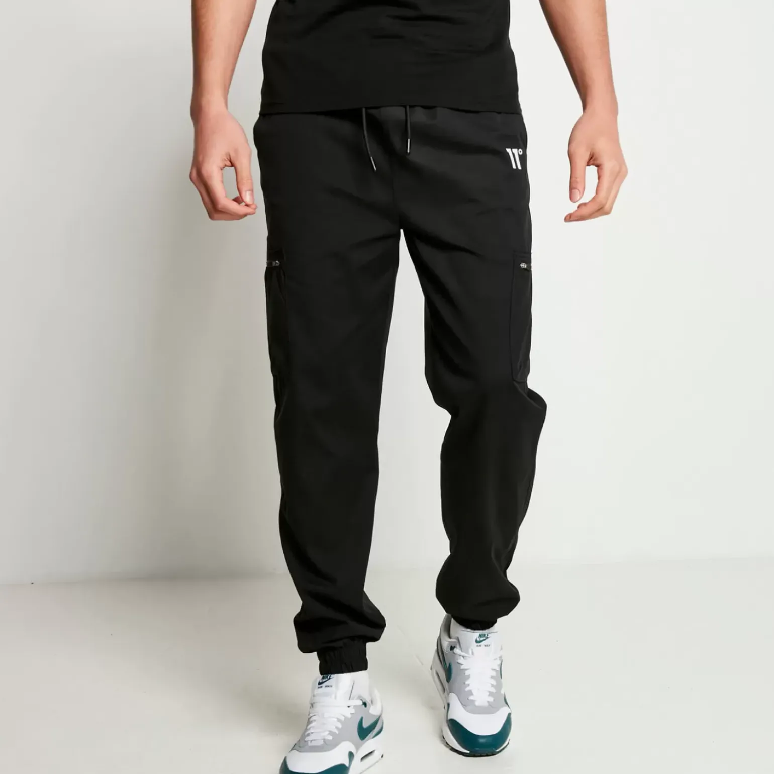 11 Degrees Cargo Pants – Black