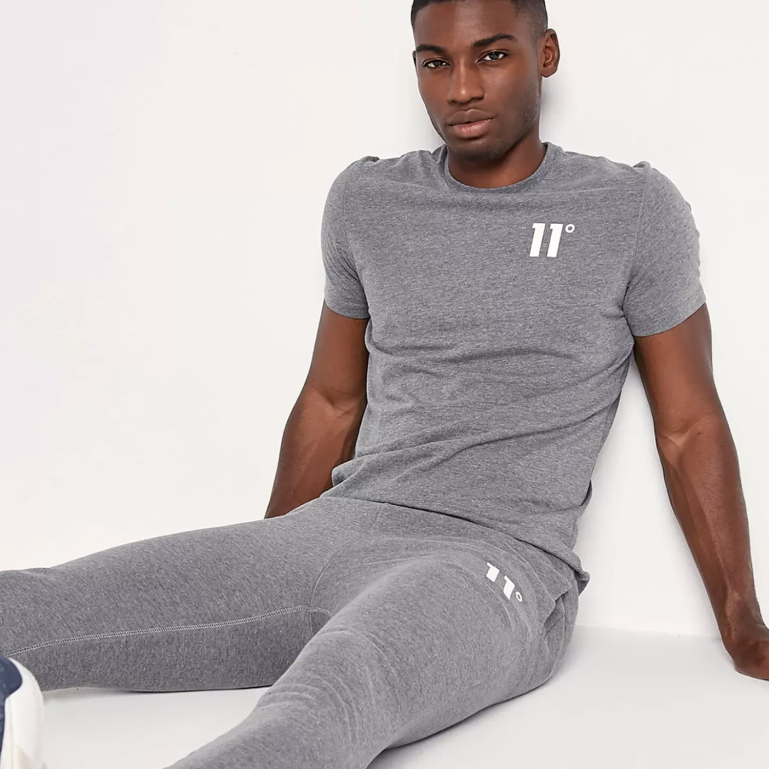 11 Degrees Core Joggers Skinny Fit – Charcoal Marl