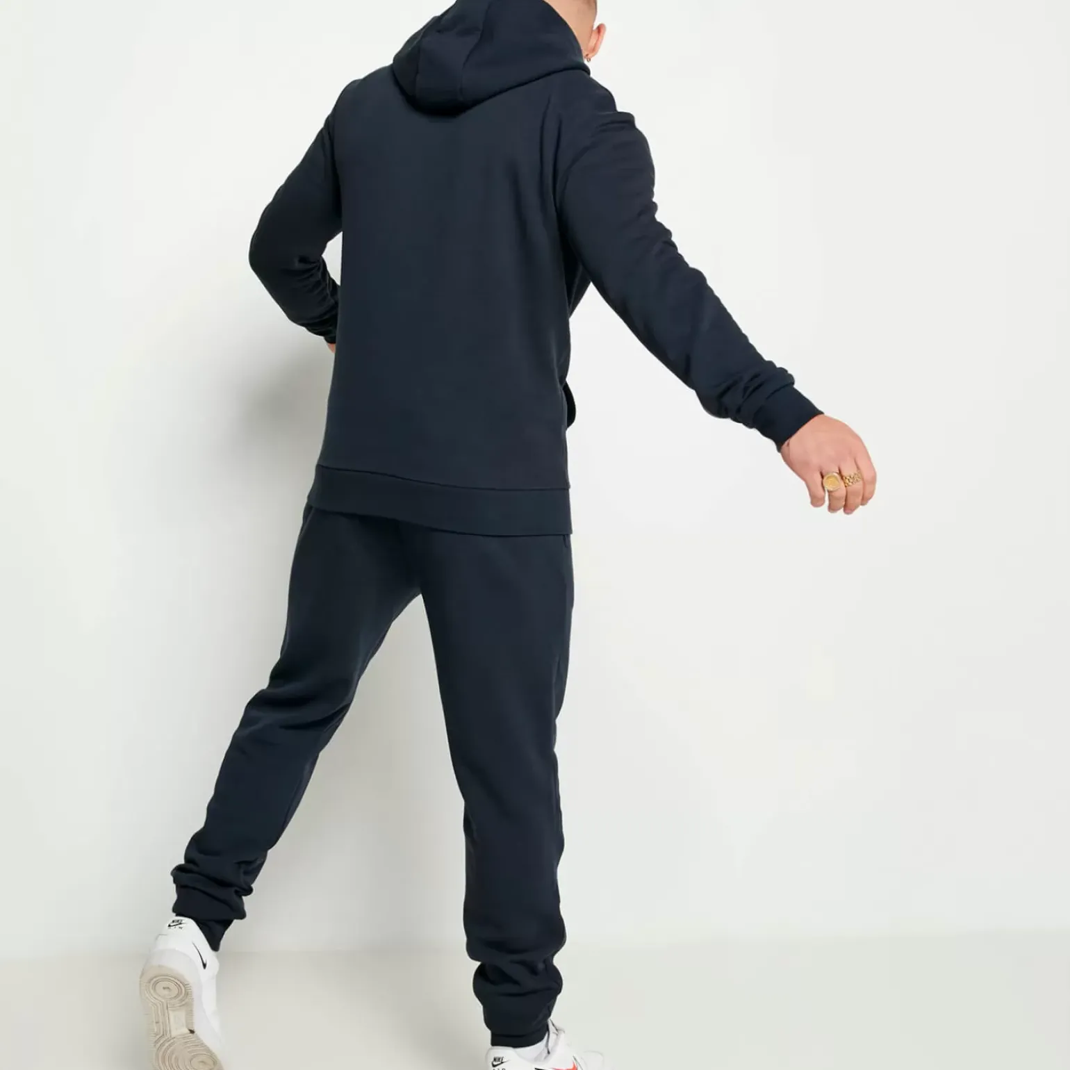 11 Degrees Essentials Set – Navy