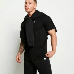 11 Degrees Essentials Set – Black