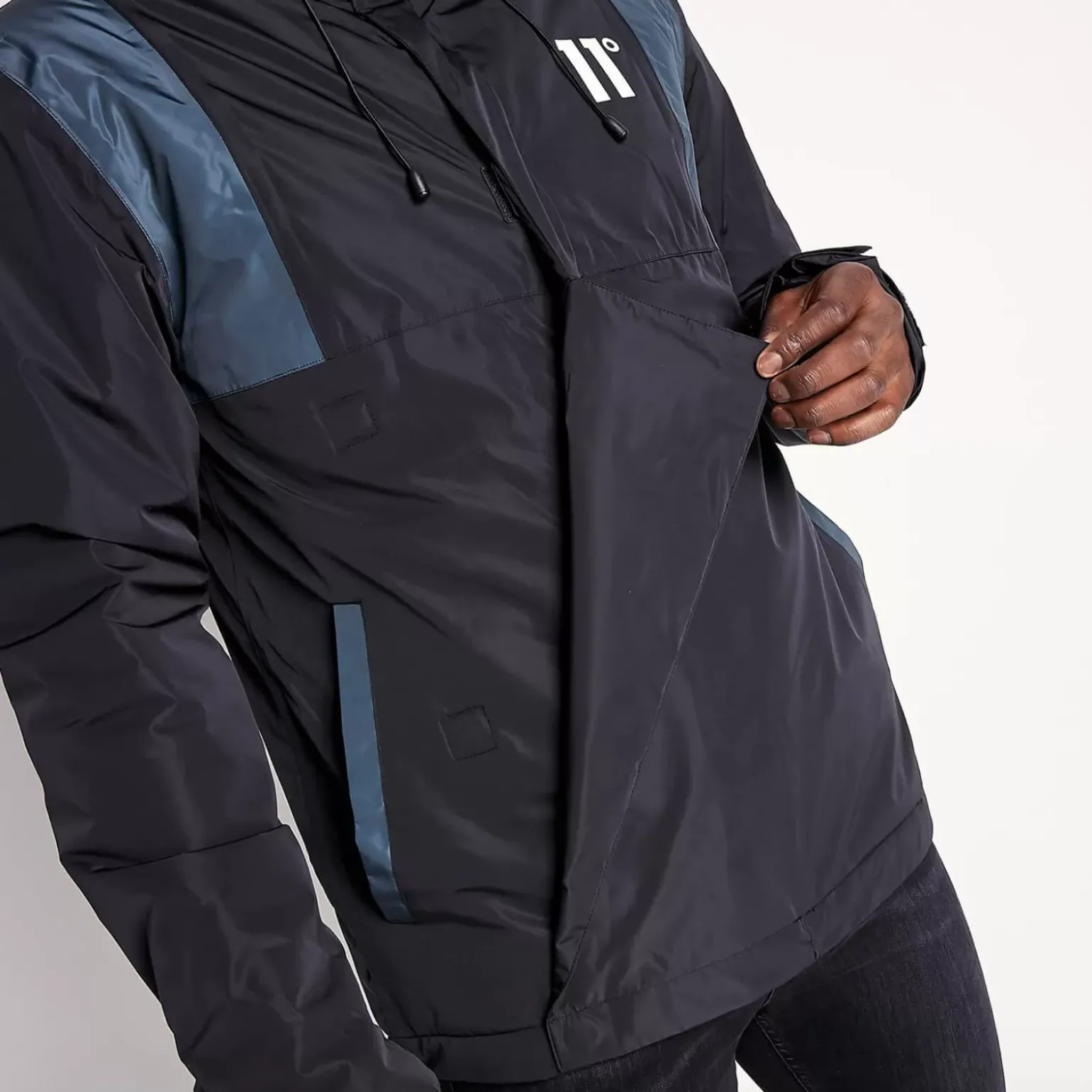 11 Degrees Expedition Jacket – Black / Anthracite