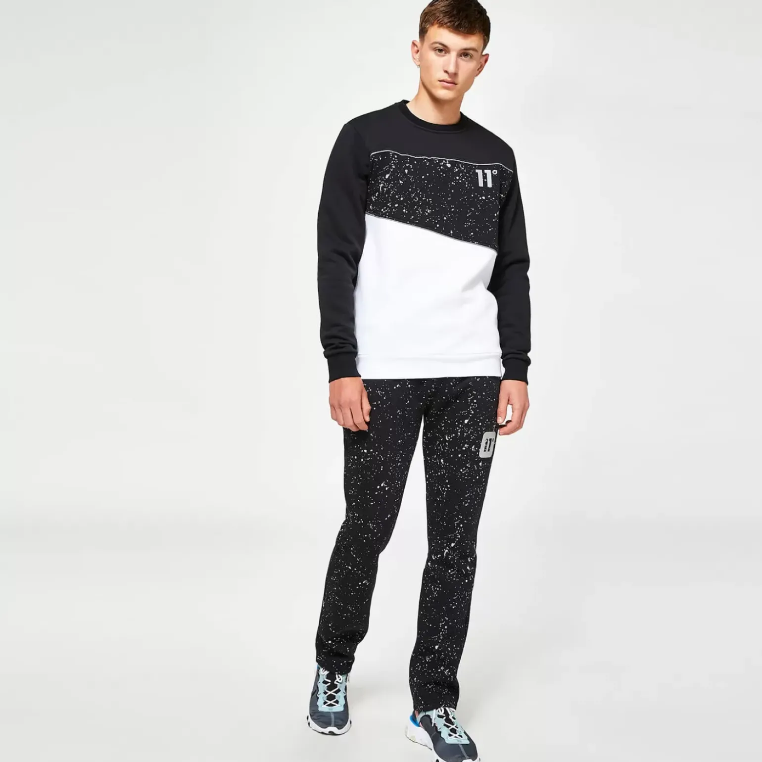 11 Degrees Men'S Splatter Print Piped Cut & Sew Sweatshirt - White/Black/Reflective