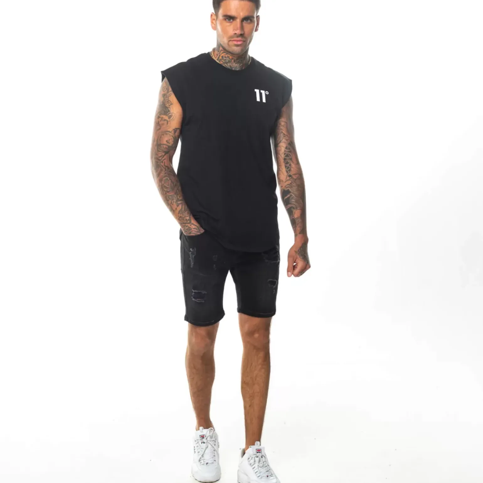 11 Degrees Rip And Repair Skinny Shorts – Washed Black