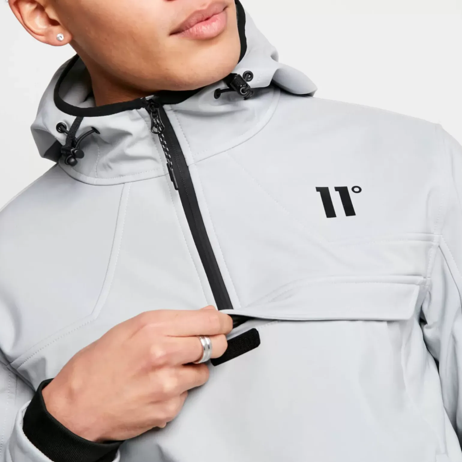 11 Degrees Soft Shell Over The Head Jacket – Titanium Grey