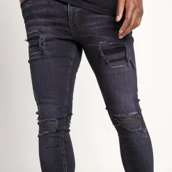 11 Degrees Sustainable Distressed Jeans Skinny Fit – Washed Black