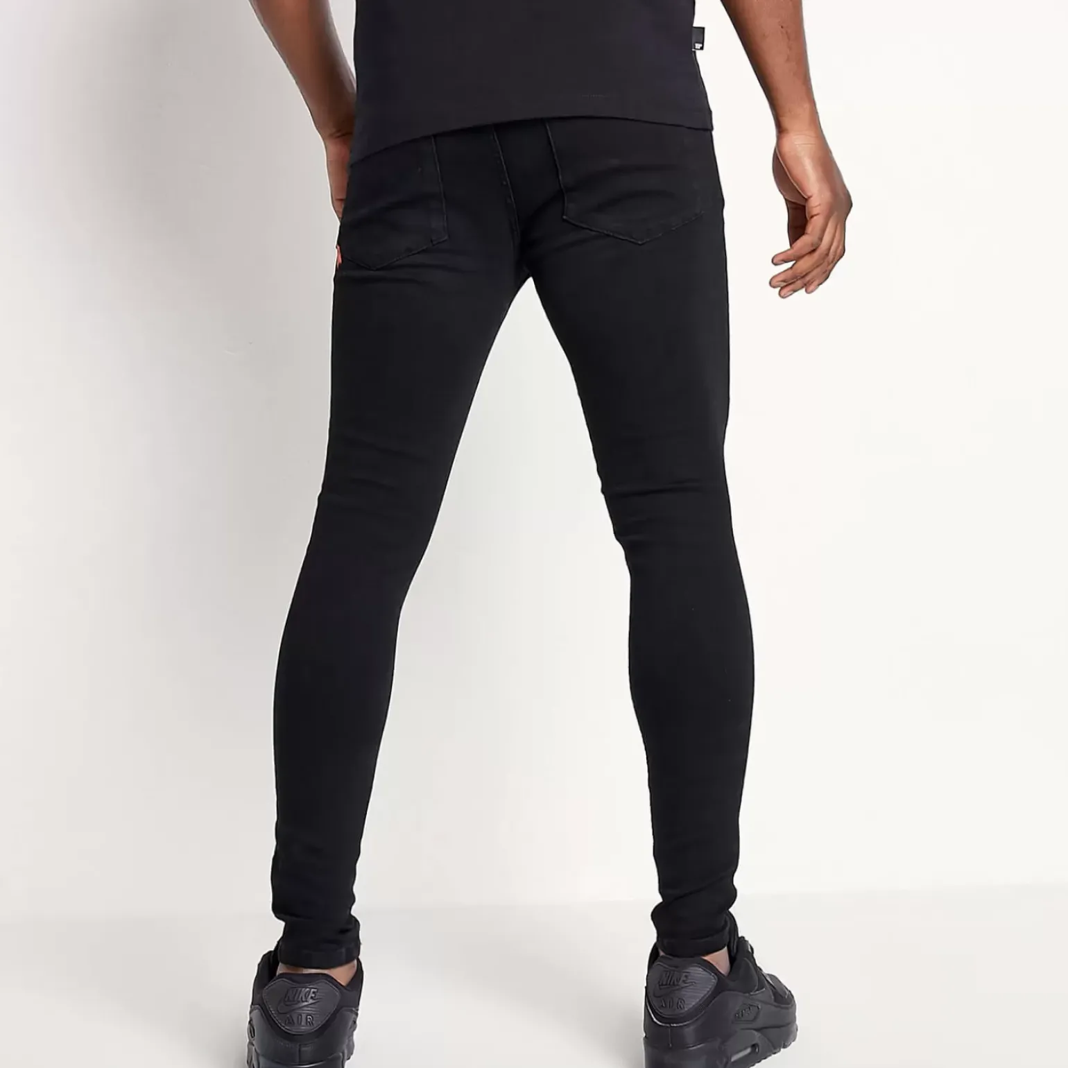 11 Degrees Sustainable Stretch Jeans Skinny Fit – Jet Black Wash