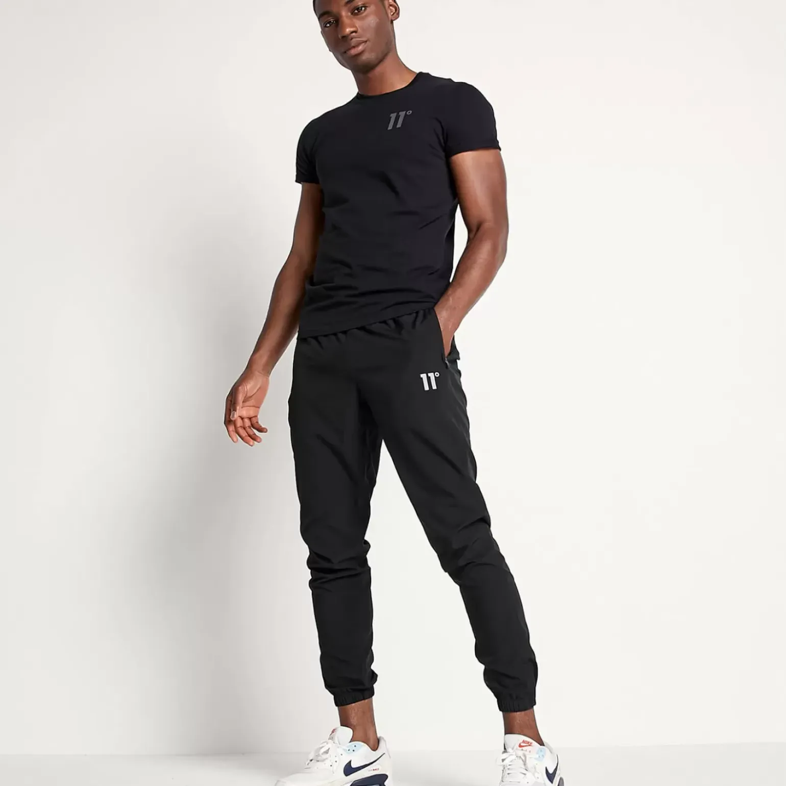 11 Degrees Tech Pants V2 – Black