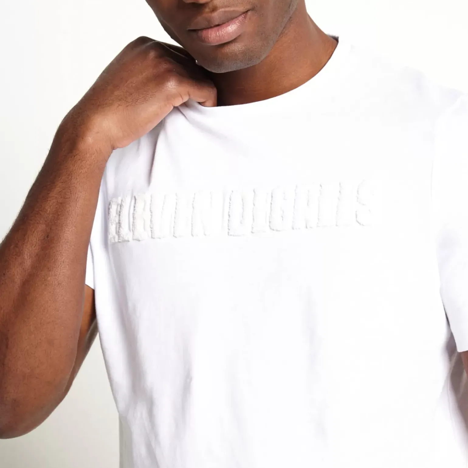 Chenille Applique Short Sleeve T-Shirt - White