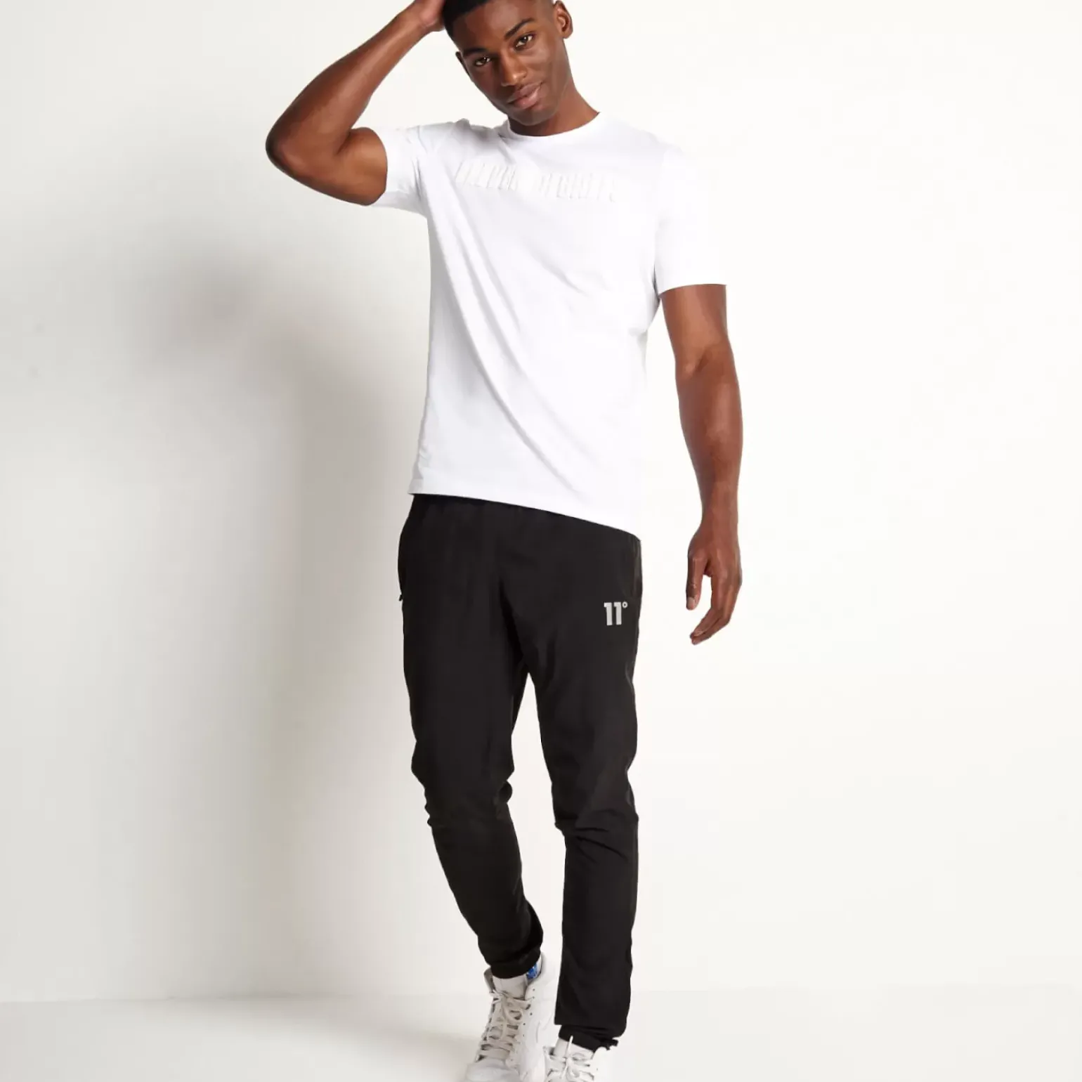 Chenille Applique Short Sleeve T-Shirt - White