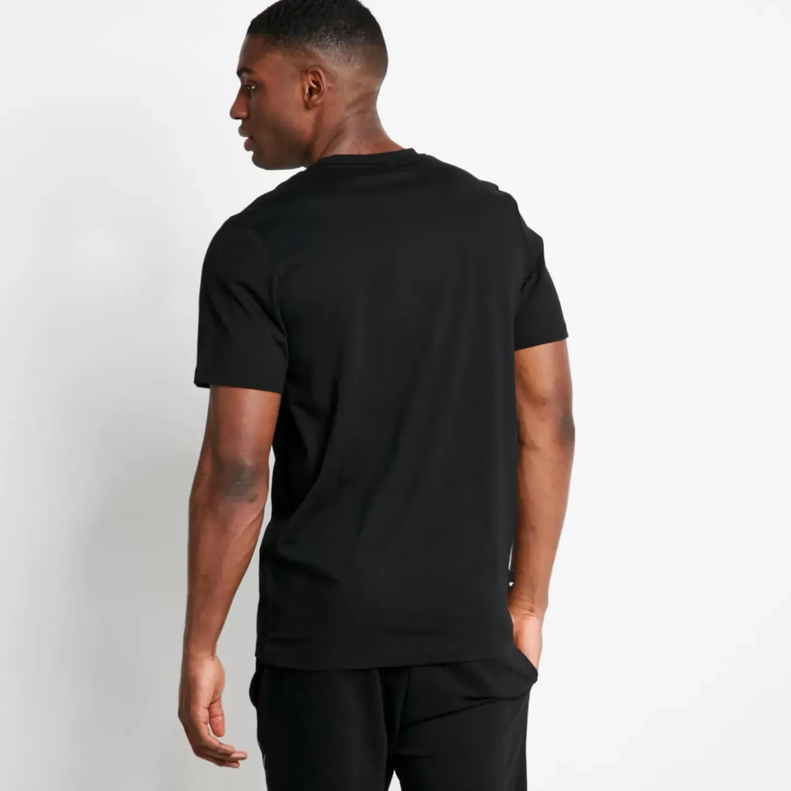 Contour T-Shirt – Black