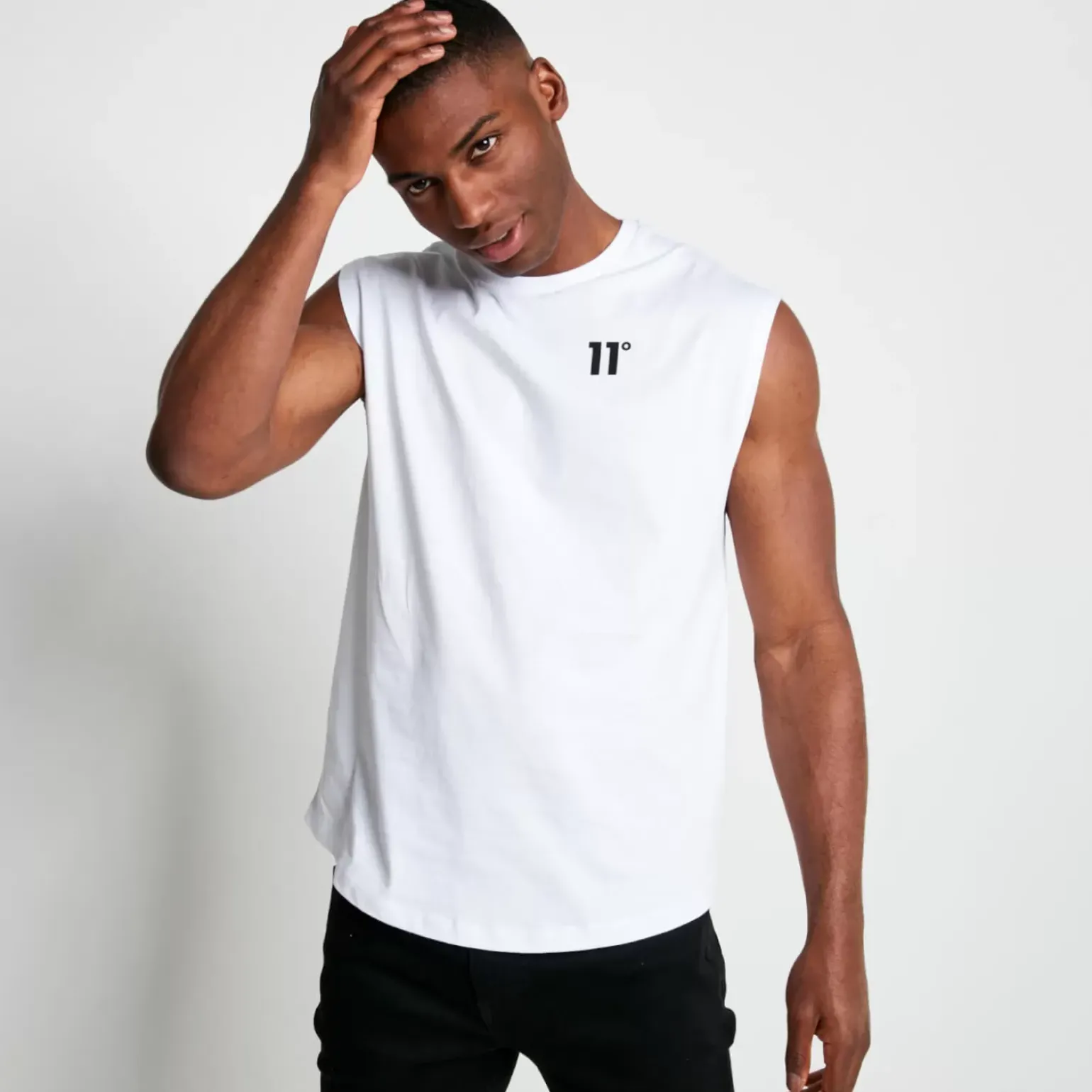 Core Cut-Off T-Shirt – White