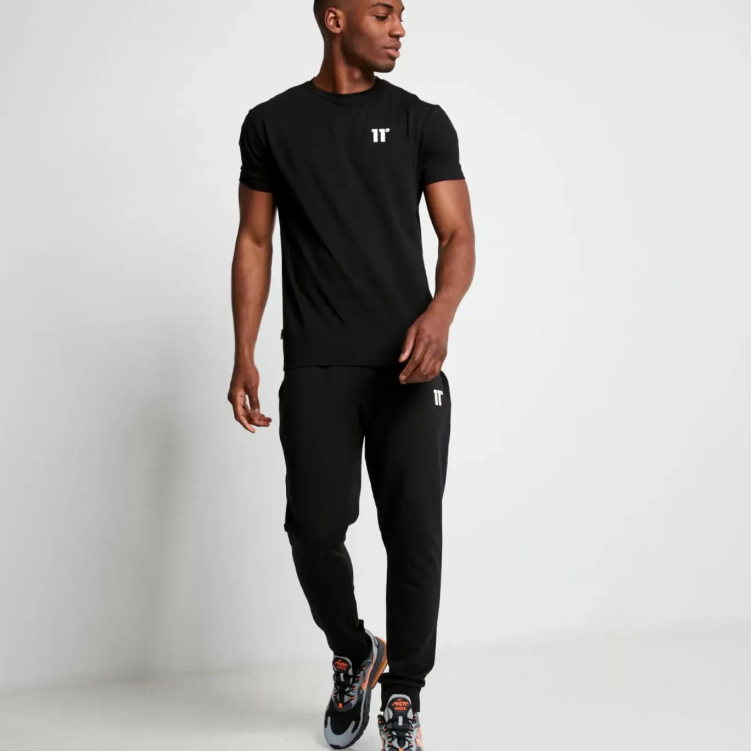 Core Muscle Fit T-Shirt – Black