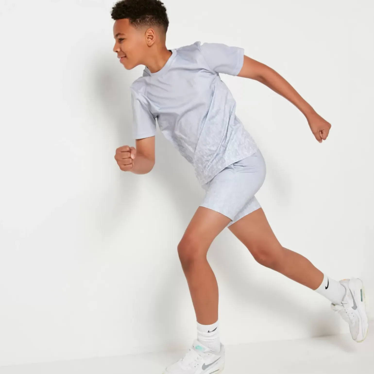 Fade Print Poly Short – Vapour Grey