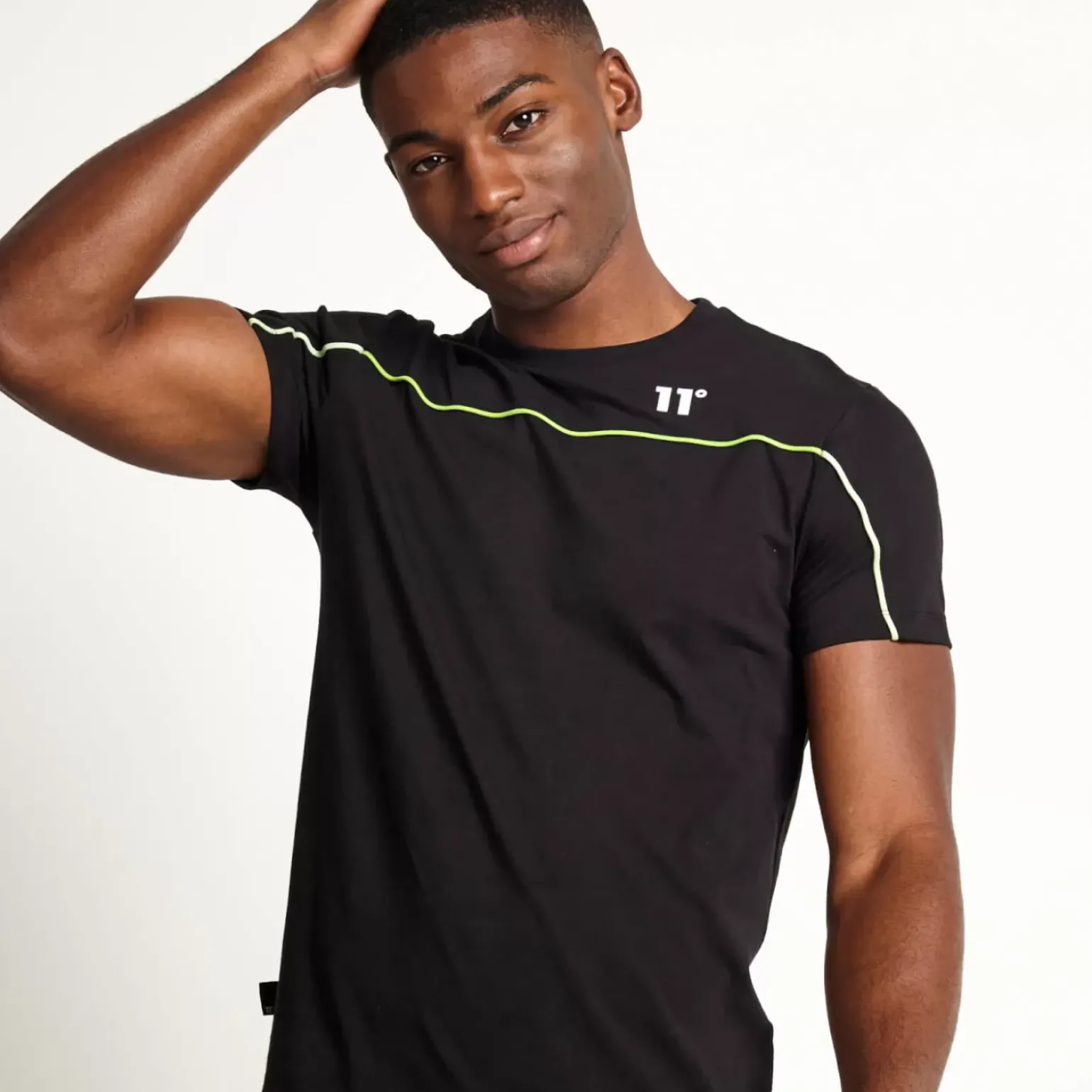 Gradient Piping Short Sleeve T-Shirt – Black