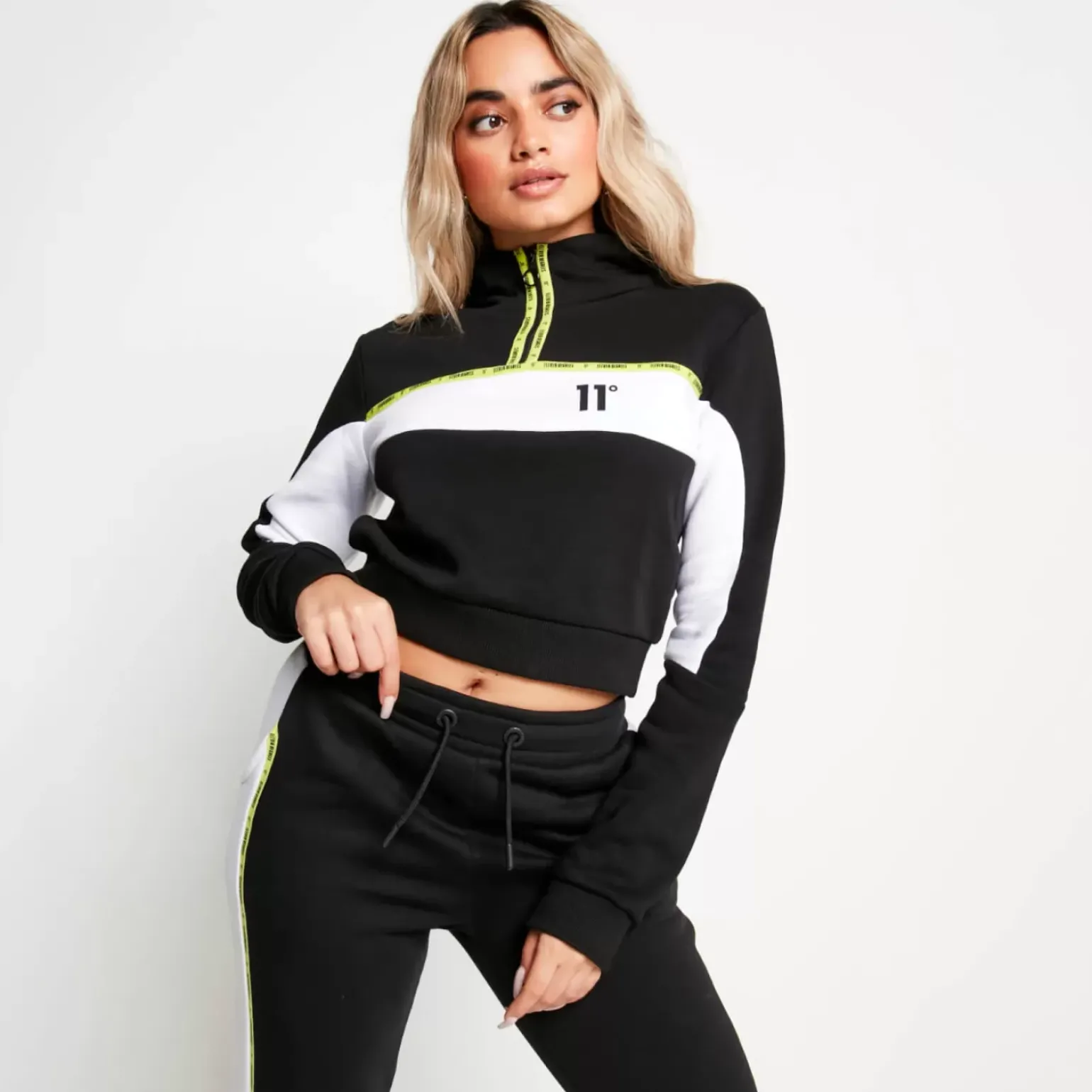 Micro Taped Cut And Sew Cropped Pullover Hoodie – Black/White