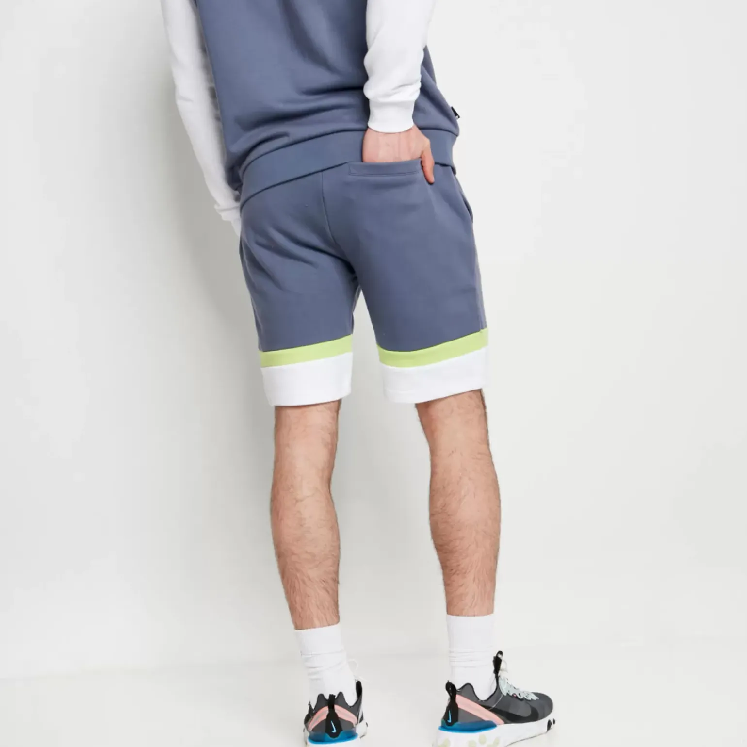 Play Hard Shorts – Twister Grey / White / Sharp Green