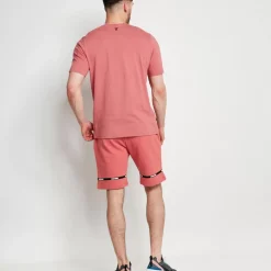 Play Hard Shorts – Washed Red