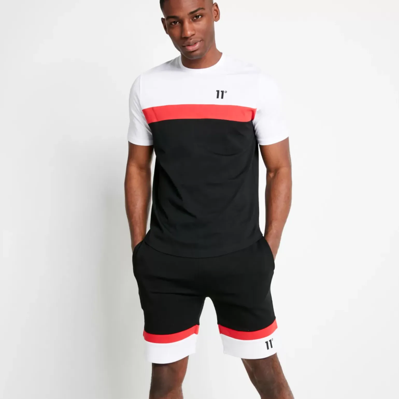 Play Hard T-Shirt – Black / White / Fiery Red