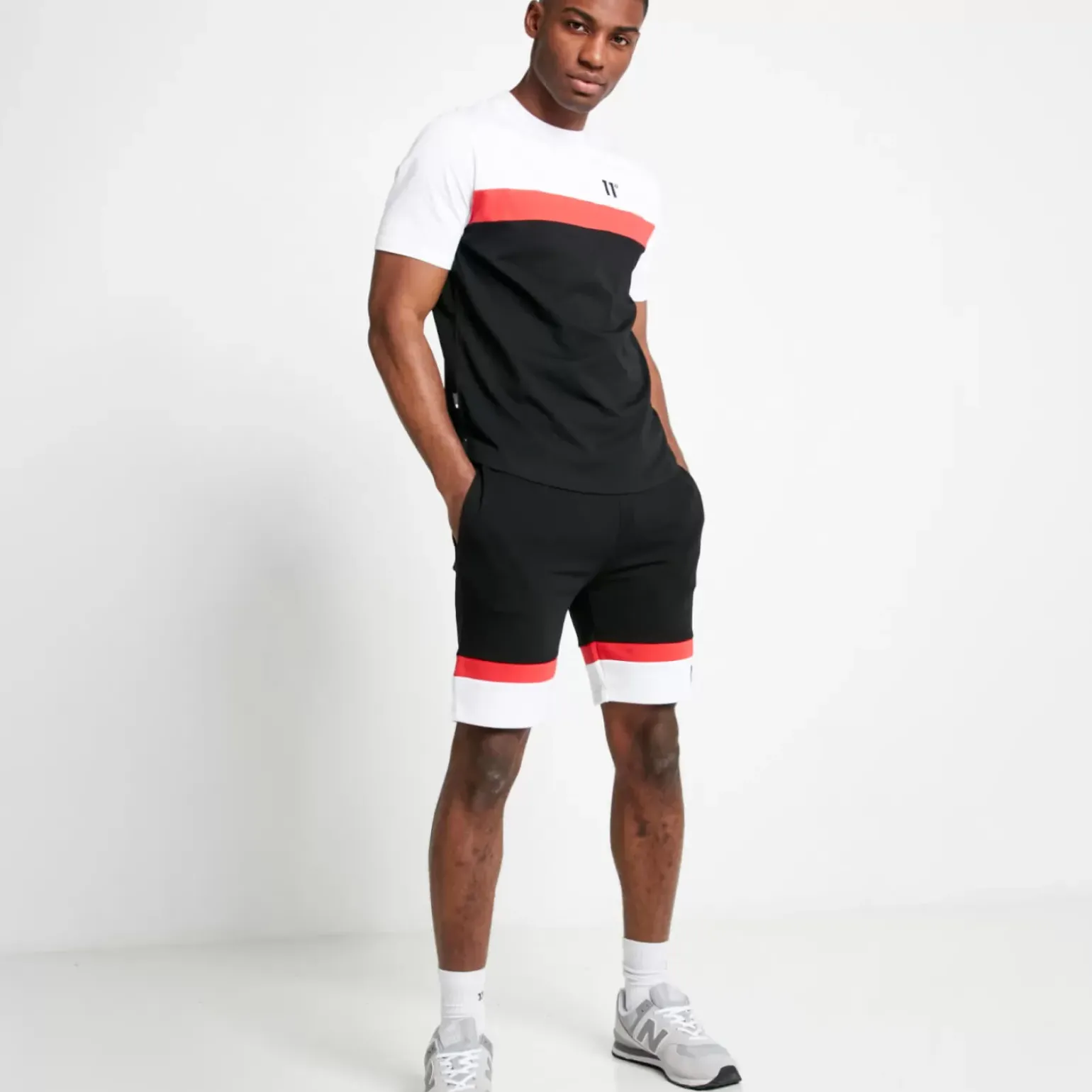 Play Hard T-Shirt – Black / White / Fiery Red